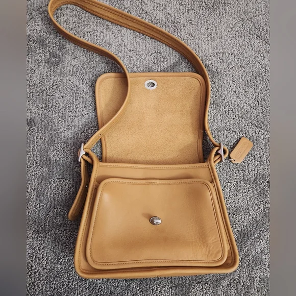 COACH Rambler's Legacy Vintage Tan Leather Shoulder Crossbody Bag 9061 - Picture 2 of 9